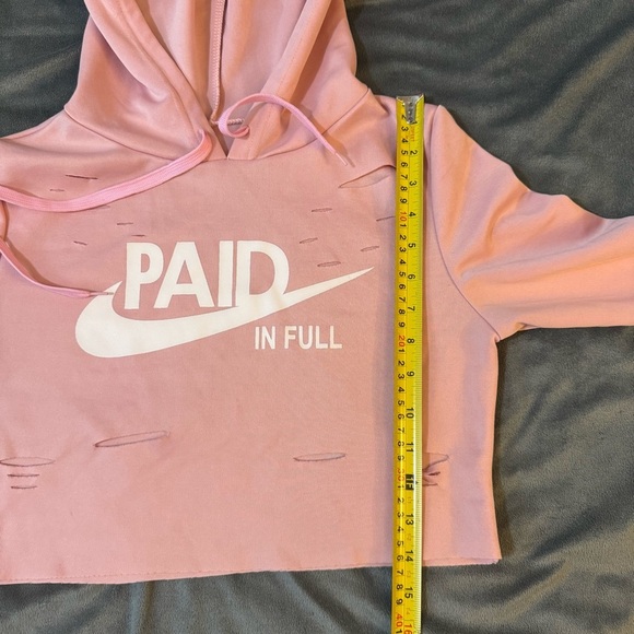 Pink Cropped Hoodie with Logo
#1195 - Picture 3 of 7